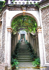 A beautiful entrance to the Isola Borromeo Gardens