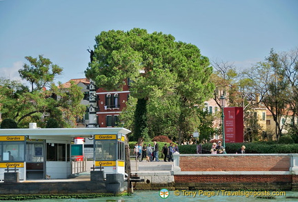 Giardini vaporetto stop