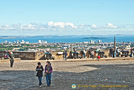 Panoramic views of Edinburgh City from the Edinburgh Castle