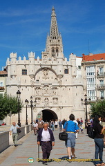 Tony going to check out the Arco de Santa Maria