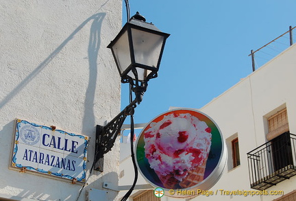 Calle Atarazanas in Peñíscola 