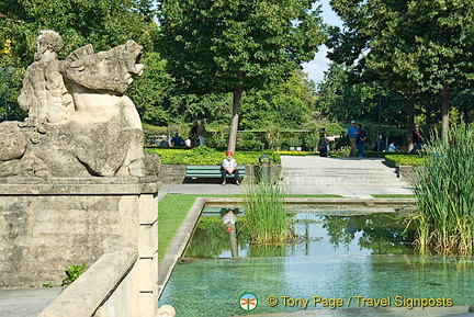 Berne Bear Pits and Rose Garden