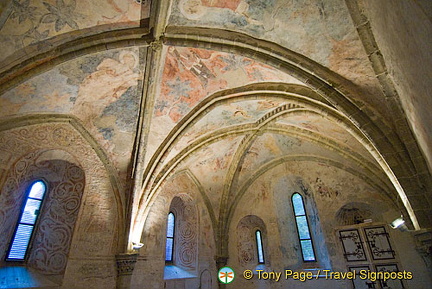 Chillon Castle Chapel, noted for not having icons